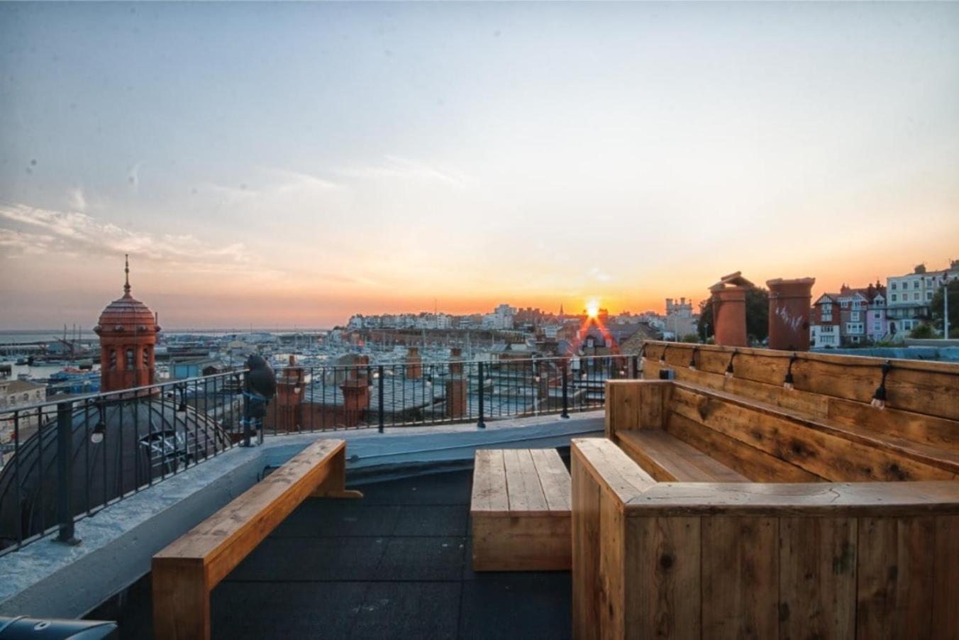 Harbourside Roof Terrace & Sea Views By Adliv Villa Ramsgate Buitenkant foto
